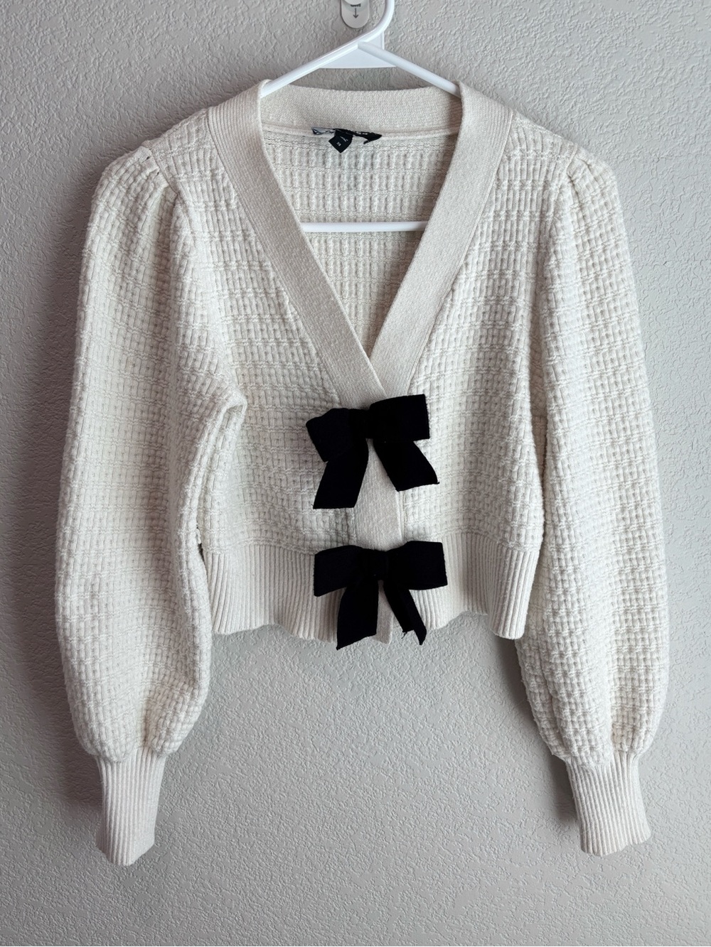 Express V-Neck Bow Cardigan Sweater Cream and Black Women’s Size XS